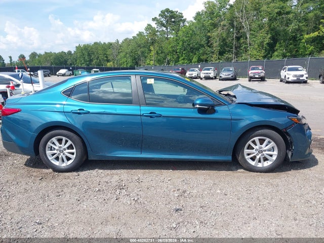 45282731 :رقم المزاد ، 4T1DAACK7SU186998 vin ، 2025 Toyota Camry Le مزاد بيع