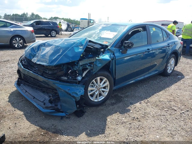 45282731 :رقم المزاد ، 4T1DAACK7SU186998 vin ، 2025 Toyota Camry Le مزاد بيع