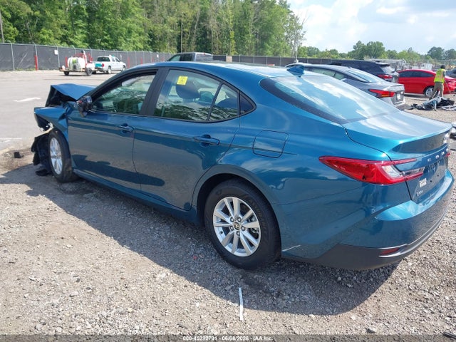 45282731 :رقم المزاد ، 4T1DAACK7SU186998 vin ، 2025 Toyota Camry Le مزاد بيع