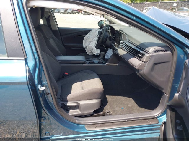 45282731 :رقم المزاد ، 4T1DAACK7SU186998 vin ، 2025 Toyota Camry Le مزاد بيع