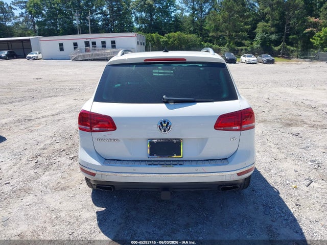 Продаж на аукціоні авто 2017 Volkswagen Touareg V6 Executive, vin: WVGGF7BP3HD006259, номер лоту: 45282745