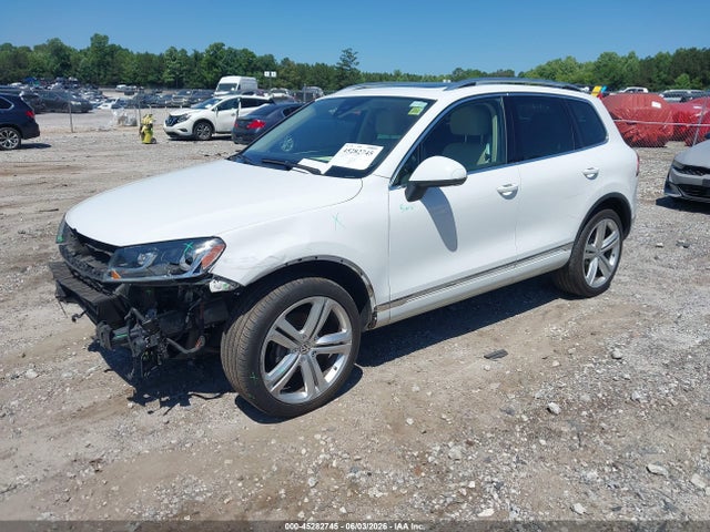 Продаж на аукціоні авто 2017 Volkswagen Touareg V6 Executive, vin: WVGGF7BP3HD006259, номер лоту: 45282745