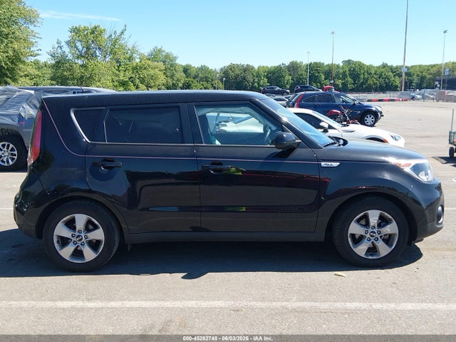 2018 Kia Soul მანქანა იყიდება აუქციონზე, vin: KNDJN2A28J7589857, აუქციონის ნომერი: 45282748