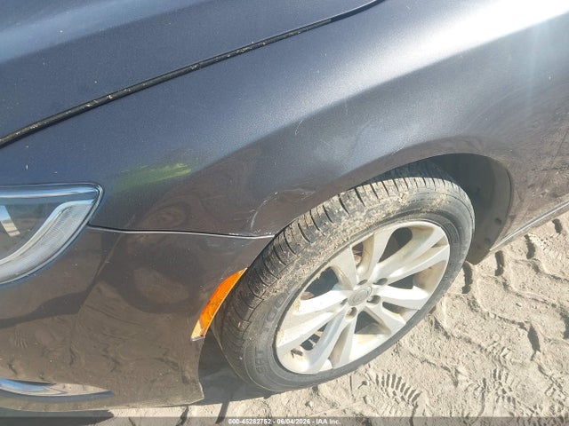 45282752 :رقم المزاد ، 1C3CCCAB9FN725246 vin ، 2015 Chrysler 200 Limited مزاد بيع