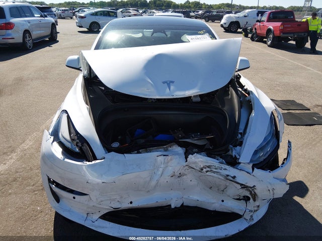 Tesla Model 3 Rear-wheel Drive 2022 5YJ3E1EA3NF323280 Image 11