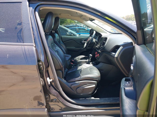 45282774 :رقم المزاد ، 1C4PJMBS7FW522471 vin ، 2015 Jeep Cherokee Trailhawk مزاد بيع