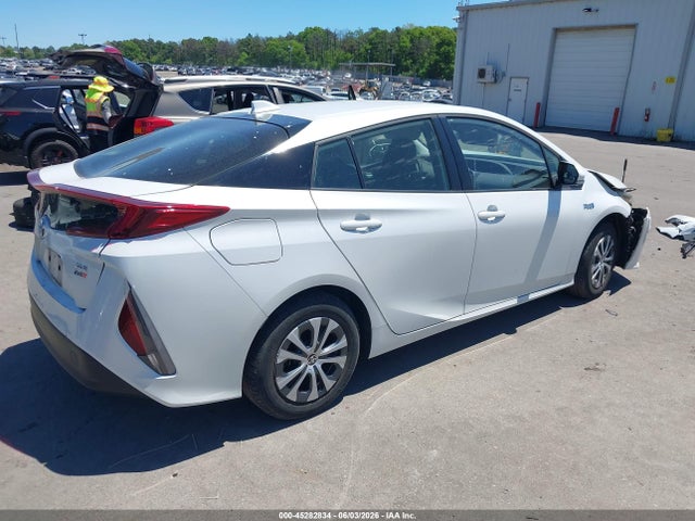 45282834 :رقم المزاد ، JTDKAMFP8M3189938 vin ، 2021 Toyota Prius Prime Xle مزاد بيع