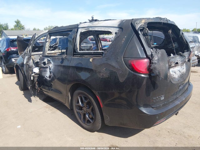 45282846 :رقم المزاد ، 2C4RC1EG5KR746236 vin ، 2019 Chrysler Pacifica 35th Anniversary Touring L Plus مزاد بيع