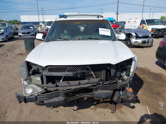 Продажа на аукционе авто 2003 Chevrolet Avalanche 1500, vin: 3GNEK13T13G333245, номер лота: 45282926