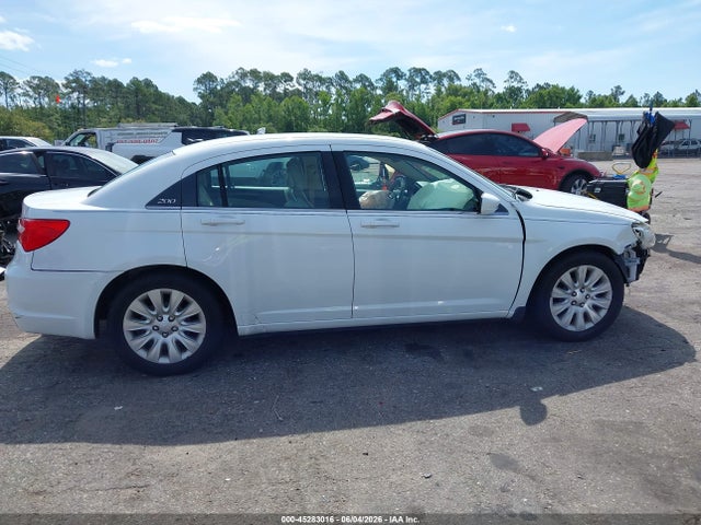 Aukcja sprzedaży 2014 Chrysler 200 Lx, vin: 1C3CCBAB8EN206259, numer aukcji: 45283016