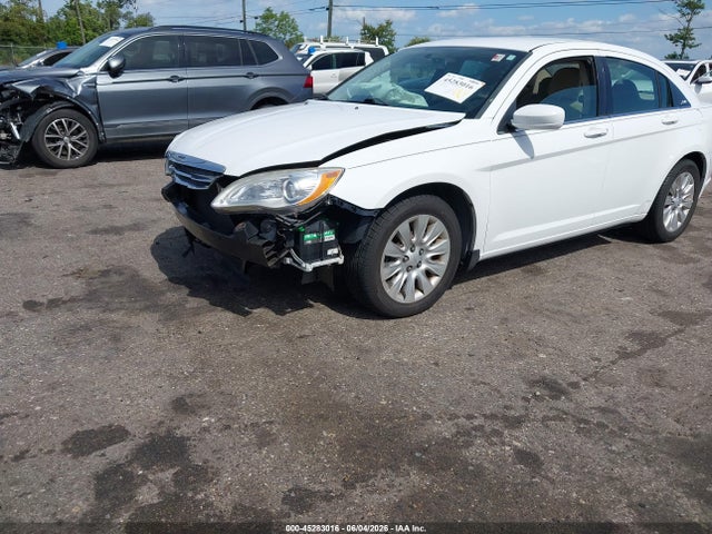 Aukcja sprzedaży 2014 Chrysler 200 Lx, vin: 1C3CCBAB8EN206259, numer aukcji: 45283016