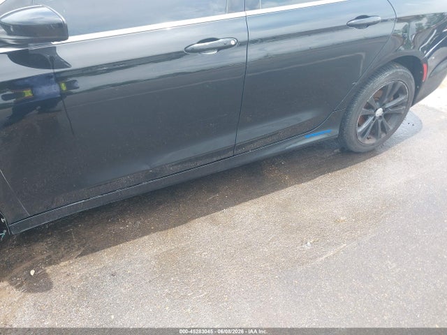 Продаж на аукціоні авто 2015 Chrysler 200 Limited, vin: 1C3CCCABXFN607738, номер лоту: 45283045