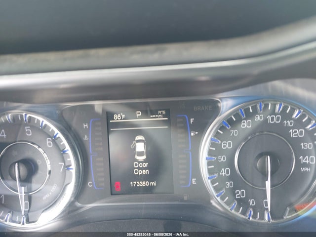 Aukcja sprzedaży 2015 Chrysler 200 Limited, vin: 1C3CCCABXFN607738, numer aukcji: 45283045