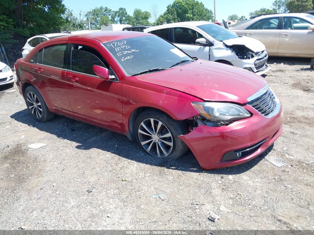 45283055 :رقم المزاد ، 1C3CCBBB8DN539767 vin ، 2013 Chrysler 200 Touring مزاد بيع