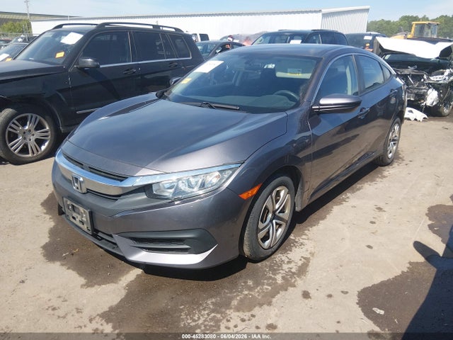 Продажа на аукционе авто 2017 Honda Civic Lx, vin: 19XFC2F57HE055886, номер лота: 45283080