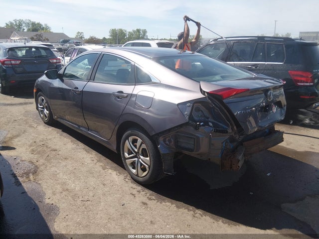 Продажа на аукционе авто 2017 Honda Civic Lx, vin: 19XFC2F57HE055886, номер лота: 45283080
