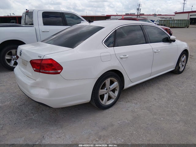 45283153 :رقم المزاد ، 1VWAT7A33EC034370 vin ، 2014 Volkswagen Passat 1.8t Wolfsburg Edition مزاد بيع