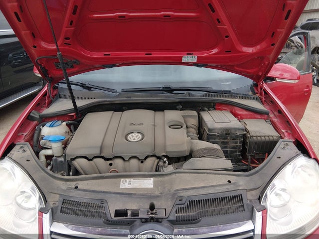 45283185 :رقم المزاد ، 3VWAX7AJ1AM109837 vin ، 2010 Volkswagen Jetta Limited Edition مزاد بيع