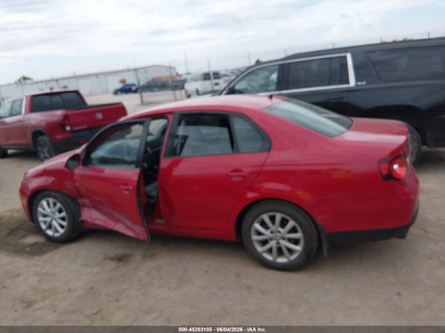 45283185 :رقم المزاد ، 3VWAX7AJ1AM109837 vin ، 2010 Volkswagen Jetta Limited Edition مزاد بيع