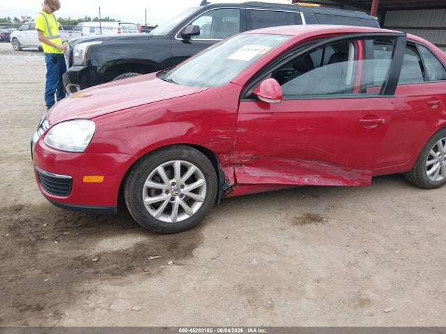 45283185 :رقم المزاد ، 3VWAX7AJ1AM109837 vin ، 2010 Volkswagen Jetta Limited Edition مزاد بيع