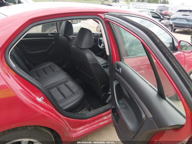 45283185 :رقم المزاد ، 3VWAX7AJ1AM109837 vin ، 2010 Volkswagen Jetta Limited Edition مزاد بيع
