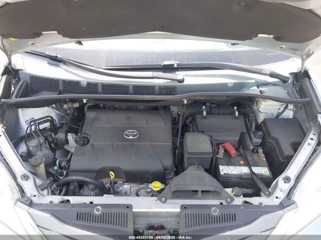 Продаж на аукціоні авто 2014 Toyota Sienna Xle V6 8 Passenger, vin: 5TDYK3DC7ES419213, номер лоту: 45283188