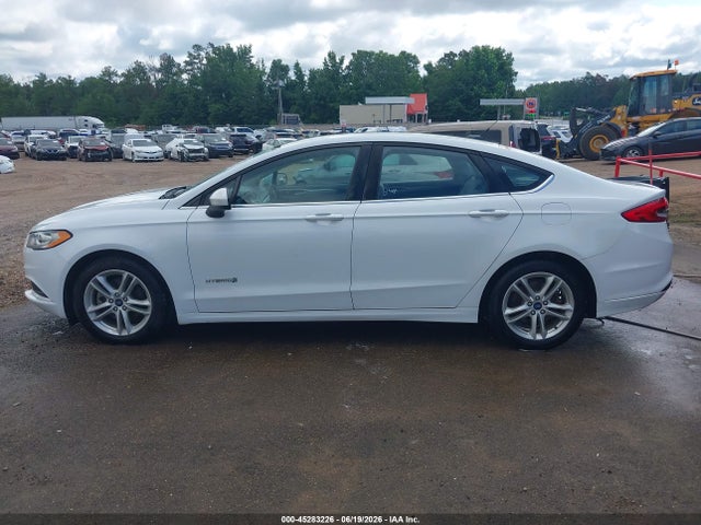 3FA6P0UU1JR282059 Ford Fusion Hybrid S
