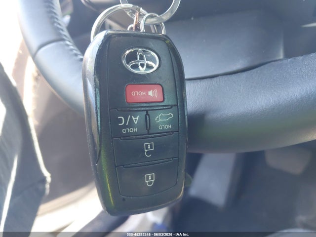 Toyota BZ4X XLE 2024 JTMAAAAA5RA034991 Image 11