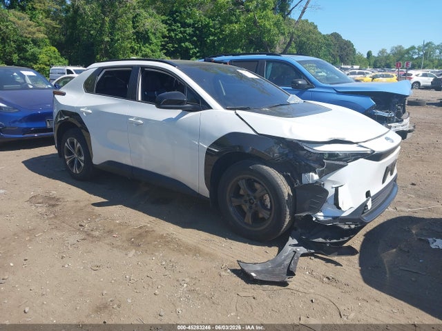 Toyota BZ4X XLE 2024 JTMAAAAA5RA034991 Image 13