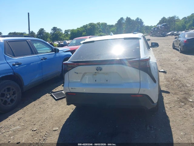 Toyota BZ4X XLE 2024 JTMAAAAA5RA034991 Image 16