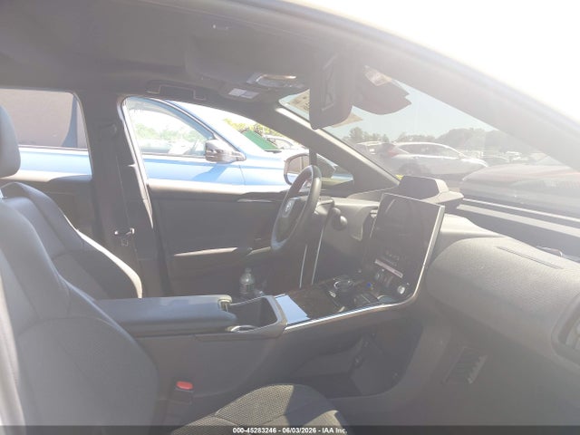 Toyota BZ4X XLE 2024 JTMAAAAA5RA034991 Image 5