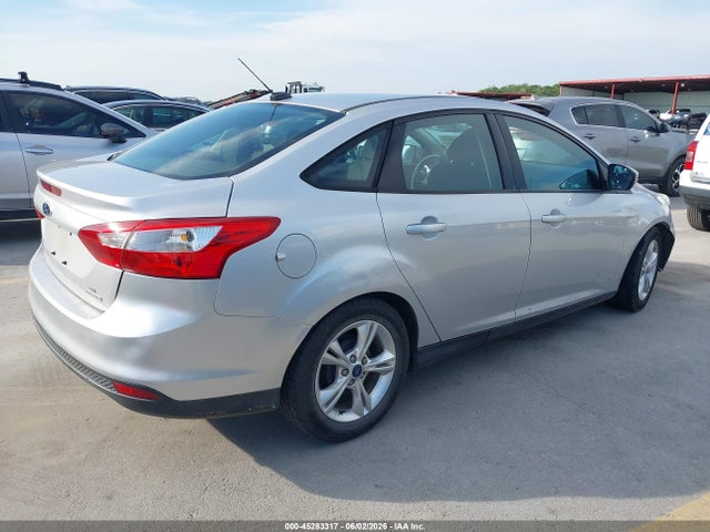 Ford FOCUS SE 2014 1FADP3F26EL183441 Image 4