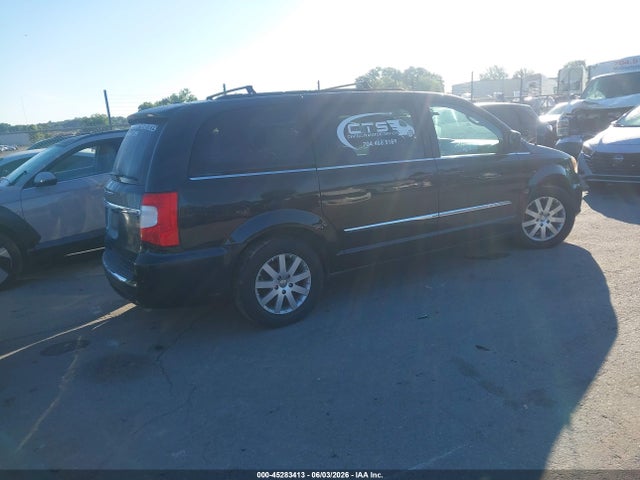 45283413 :رقم المزاد ، 2C4RC1BG4DR689972 vin ، 2013 Chrysler Town & Country Touring مزاد بيع