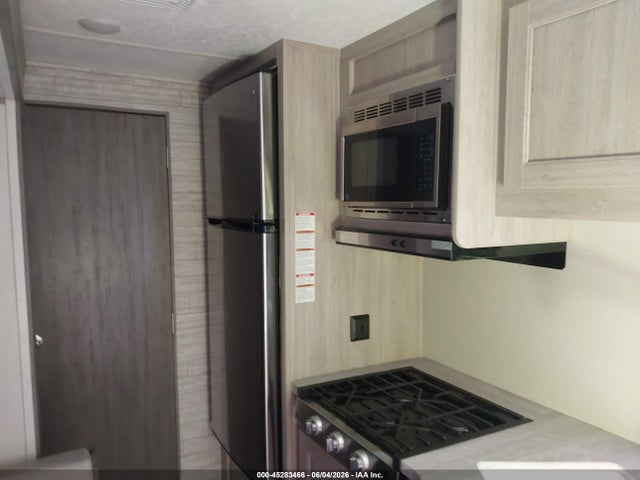 Coachmen Catalina 2024 5ZT2CAMB6RU042372 Image 7