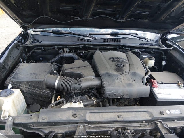 Toyota Tacoma 2017 5TFCZ5AN1HX075593 Image 10