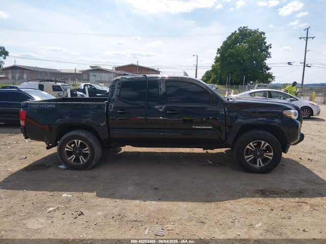 Toyota Tacoma 2017 5TFCZ5AN1HX075593 Image 14