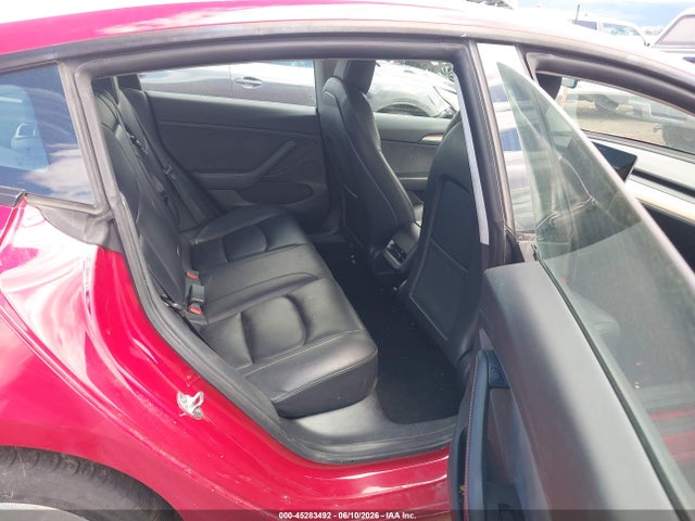2022 Tesla Model 3 Rear-wheel Drive მანქანა იყიდება აუქციონზე, vin: 5YJ3E1EA0NF304010, აუქციონის ნომერი: 45283492