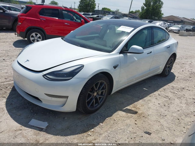Tesla Model 3 Standard Range Plus Rear-wheel Drive 2021 5YJ3E1EA6MF921703 Image 2
