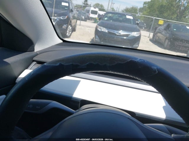 Tesla Model 3 Standard Range Plus Rear-wheel Drive 2021 5YJ3E1EA6MF921703 Image 6