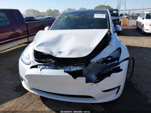 Продажа на аукционе авто 2021 Tesla Model Y Long Range Dual Motor All-wheel Drive, vin: 5YJYGDEE5MF208246, номер лота: 45283510