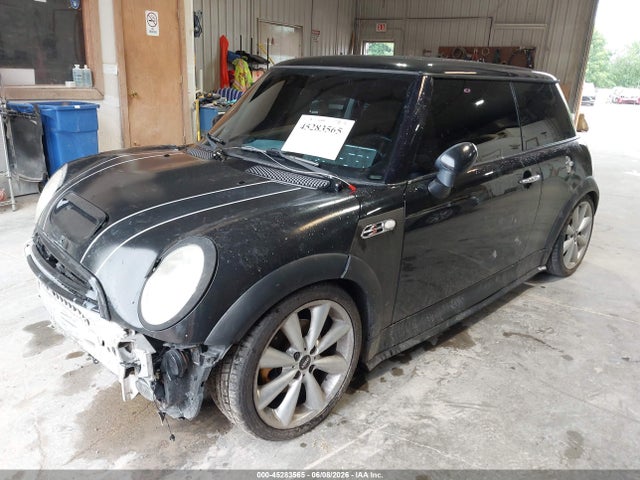 Продаж на аукціоні авто 2004 Mini Cooper S, vin: WMWRE33464TD80832, номер лоту: 45283565