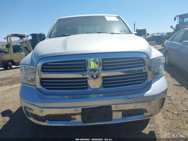 1C6RR6GT3HS676577 RAM 1500 Big Horn 4x2 6&#039;4 Box
