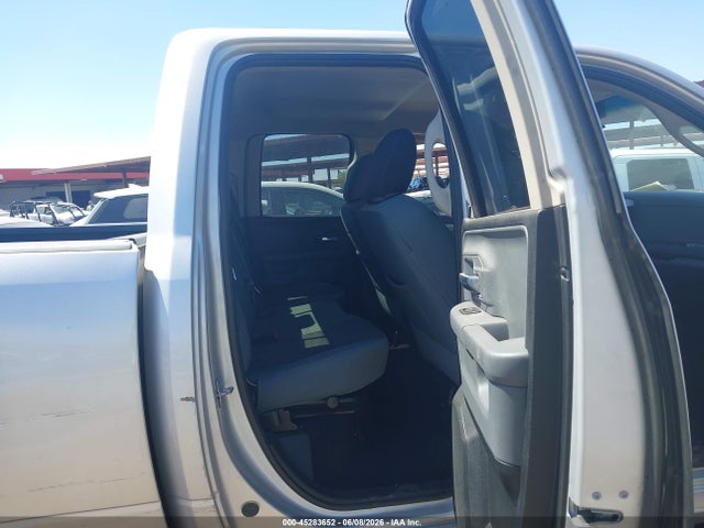 1C6RR6GT3HS676577 RAM 1500 Big Horn 4x2 6&#039;4 Box