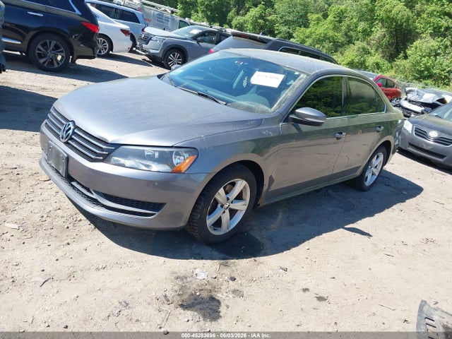 2014 Volkswagen Passat 1.8t Se მანქანა იყიდება აუქციონზე, vin: 1VWBT7A33EC062366, აუქციონის ნომერი: 45283696