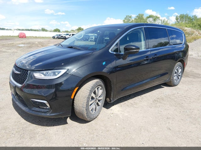 45283823 :رقم المزاد ، 2C4RC1L7XPR555955 vin ، 2023 Chrysler Pacifica Hybrid Touring L مزاد بيع