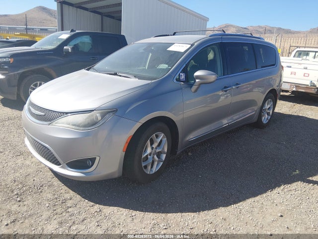 2018 Chrysler Pacifica Touring L მანქანა იყიდება აუქციონზე, vin: 2C4RC1BG9JR127366, აუქციონის ნომერი: 45283873