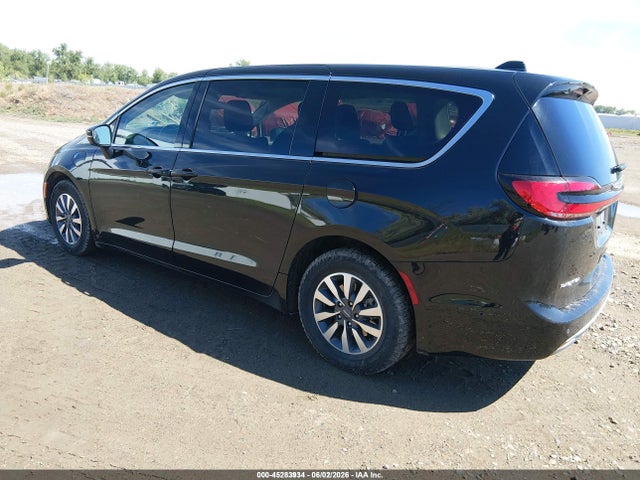 Chrysler Pacifica Hybrid Touring L 2023 2C4RC1L75PR572694 Image 3