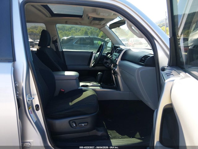 2011 Toyota 4runner Sr5 V6 მანქანა იყიდება აუქციონზე, vin: JTEZU5JR0B5022992, აუქციონის ნომერი: 45283937
