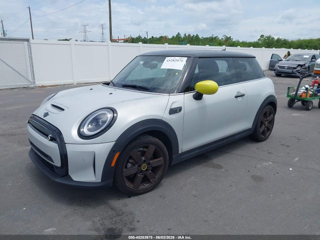Mini Se Hardtop Cooper 2022 WMW13DJ09N2R93413 Image 2