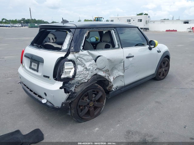 Mini Se Hardtop Cooper 2022 WMW13DJ09N2R93413 Image 4